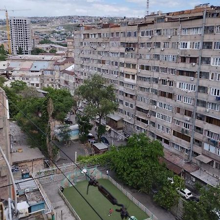 エレバンLarge Apt Near Republic Squareアパートメント エクステリア 写真